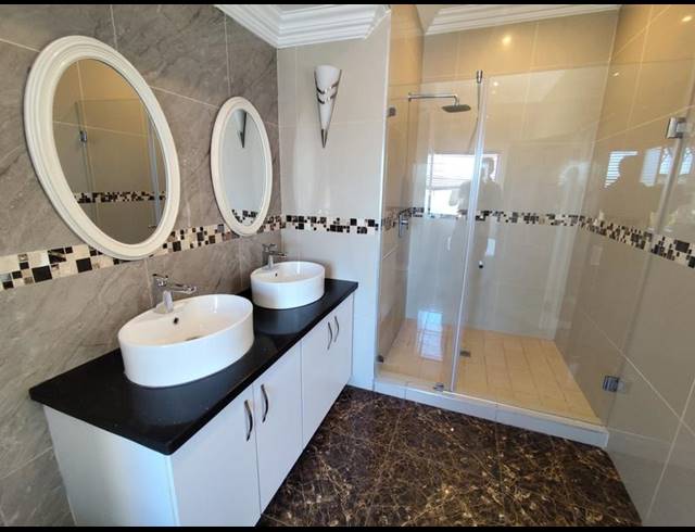 5 BEDROOM PROPERTY TO RENT IN MIDLANDS ESTATE